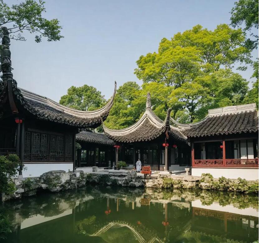 丽江怜梦土建有限公司